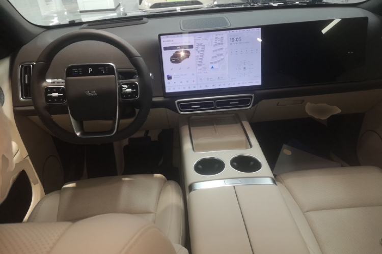 Used Li Auto L6 2025 Pro Smart Refresh Edition Center Console