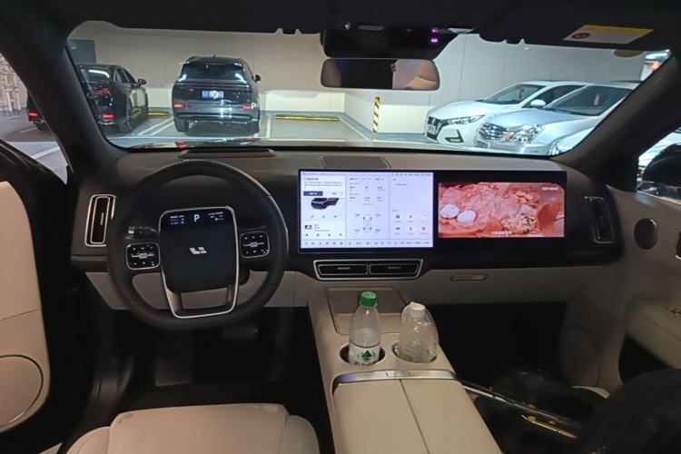 Used Li Auto L6 2025 Pro Smart Refresh Edition Center Console