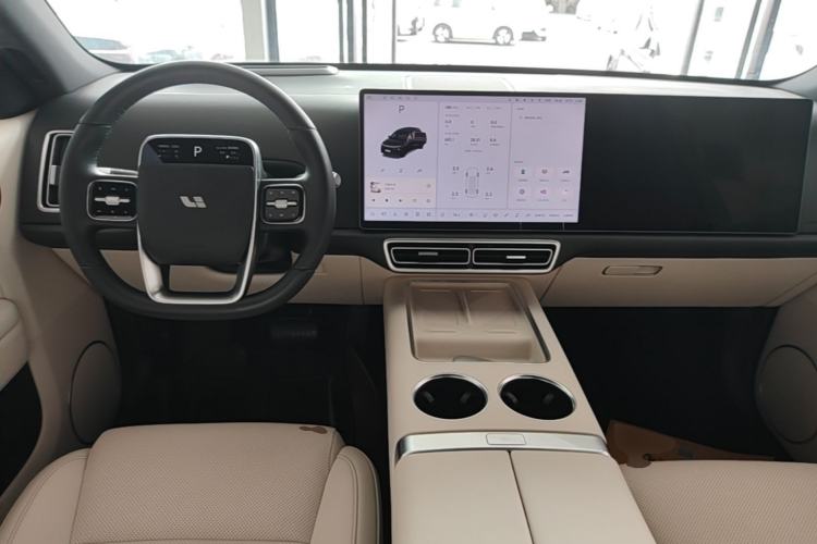 Used Li Auto L6 2025 Pro Smart Refresh Edition Center Console