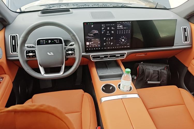 Used Li Auto L6 2025 Pro Smart Refresh Edition Center Console