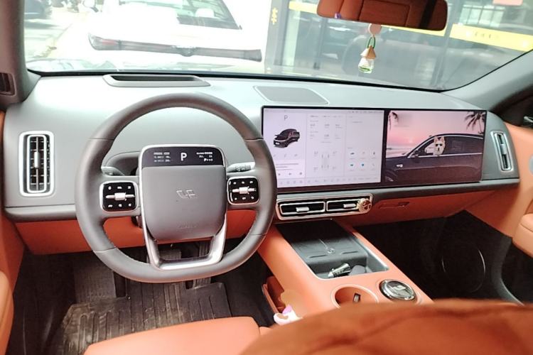 Used Li Auto L6 2025 Pro Smart Refresh Edition Center Console