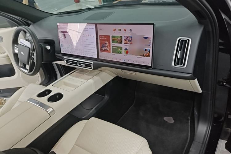 Used Li Auto L6 2025 Max Smart Refresh Edition Center Console