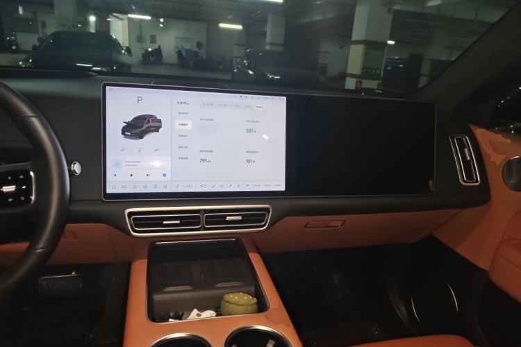 Used Li Auto L6 2025 Pro Smart Refresh Edition Center Console