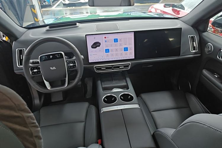 Used Li Auto L6 2025 Max Smart Refresh Edition Center Console
