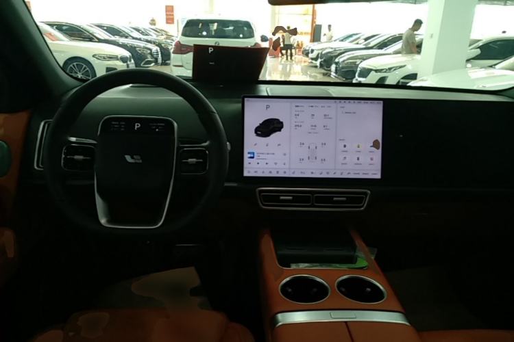 Used Li Auto L6 2025 Pro Smart Refresh Edition Center Console