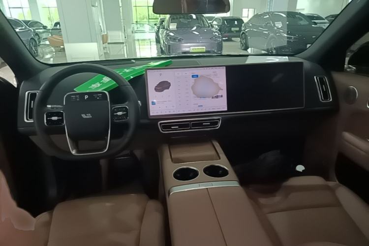 Used Li Auto L6 2025 Pro Smart Refresh Edition Center Console