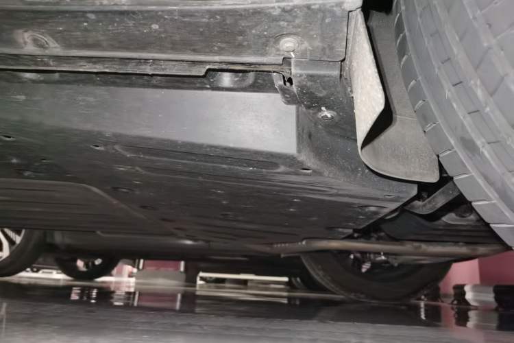 Used Li Auto L6 2025 Pro Smart Refresh Edition Chassis Rear Left