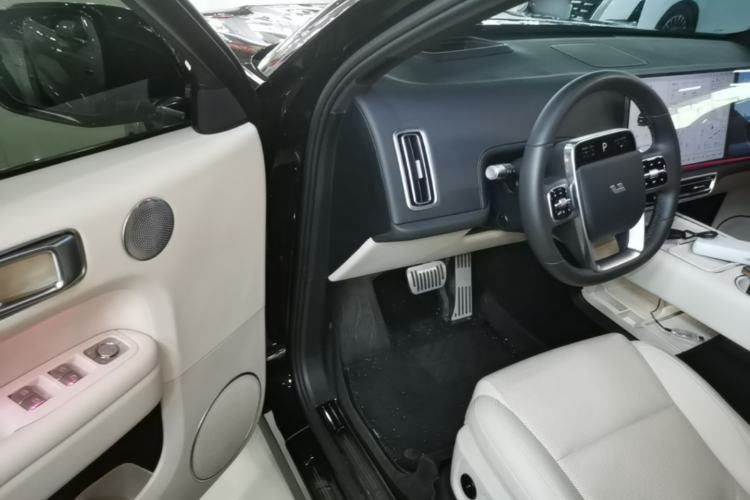 Used Li Auto L6 2025 Pro Smart Refresh Edition Driver Seat