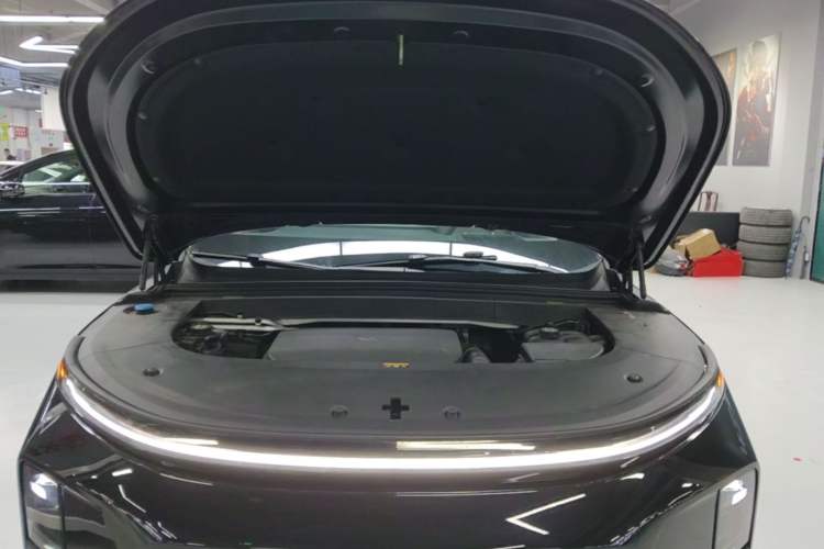 Used Li Auto L6 2025 Pro Smart Refresh Edition Engine Bay
