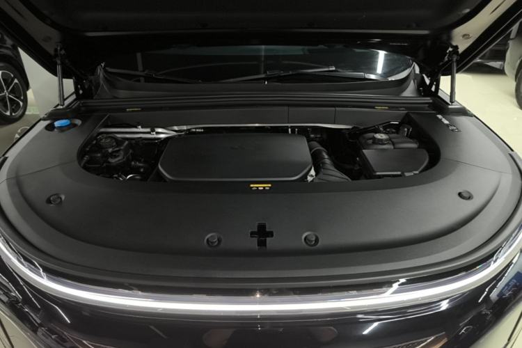 Used Li Auto L6 2025 Pro Smart Refresh Edition Engine Bay