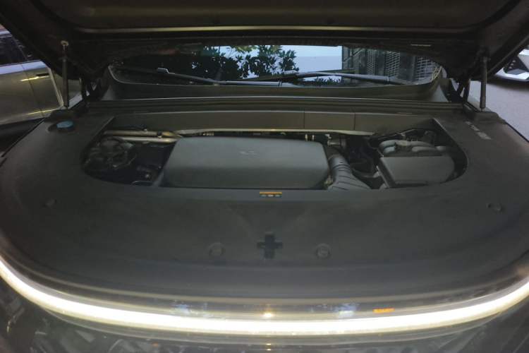 Used Li Auto L6 2025 Max Smart Refresh Edition Engine Bay