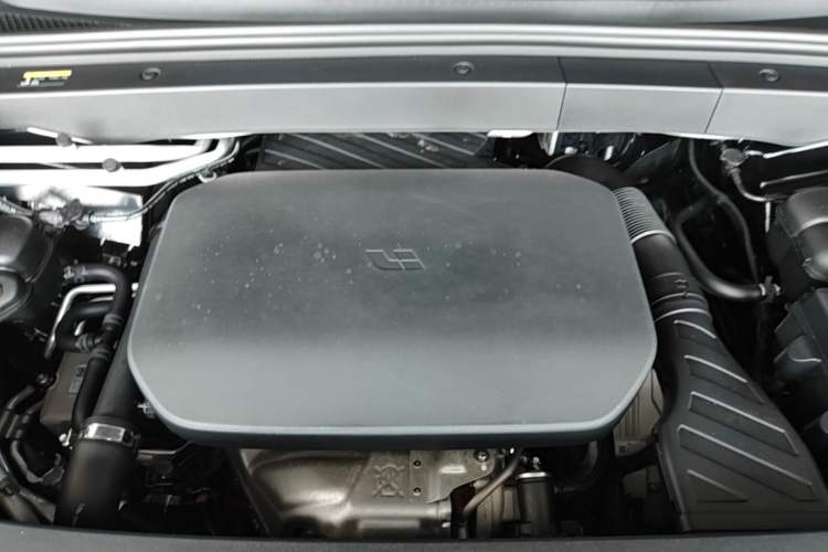 Used Li Auto L6 2025 Pro Smart Refresh Edition Engine Bay