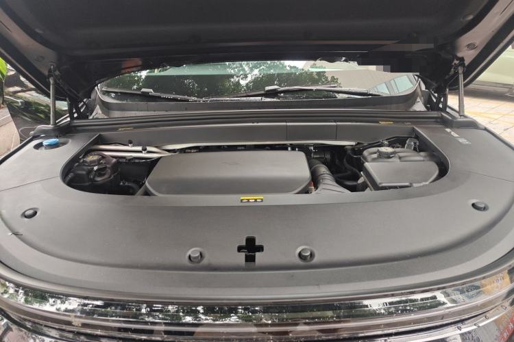 Used Li Auto L6 2025 Max Smart Refresh Edition Engine Bay