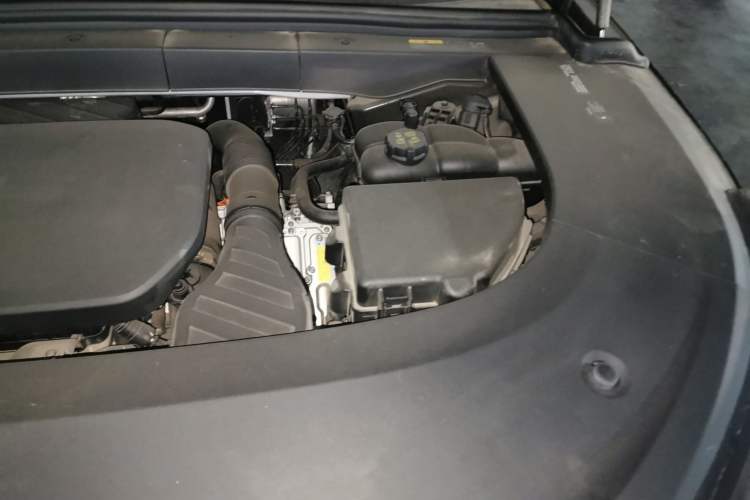 Used Li Auto L6 2025 Max Smart Refresh Edition Engine Bay Left