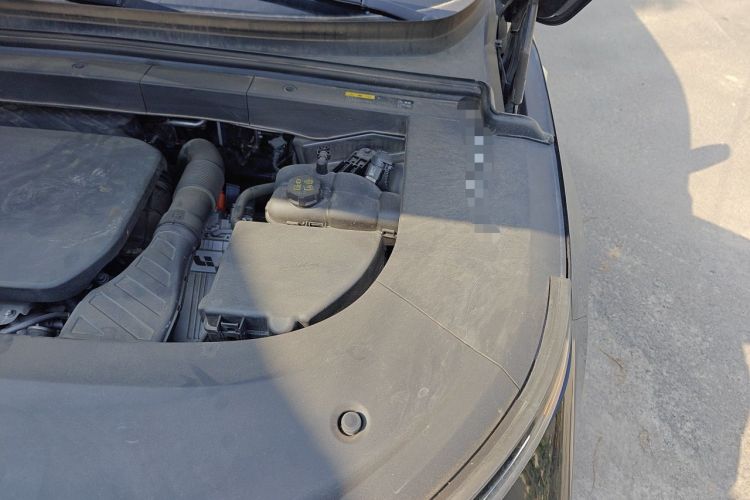 Used Li Auto L6 2025 Pro Smart Refresh Edition Engine Bay Left
