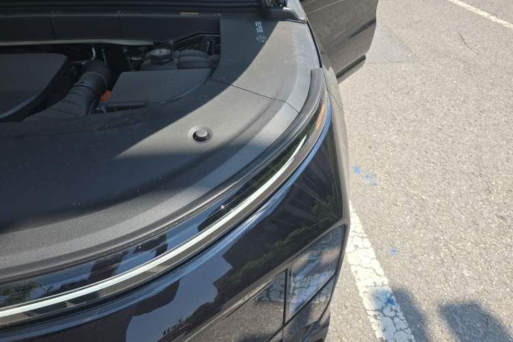 Used Li Auto L6 2025 Pro Smart Refresh Edition Engine Bay Left