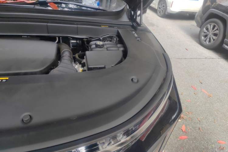 Used Li Auto L6 2025 Max Smart Refresh Edition Engine Bay Left