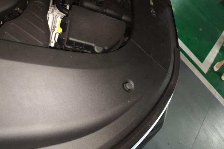 Used Li Auto L6 2025 Pro Smart Refresh Edition Engine Bay Left