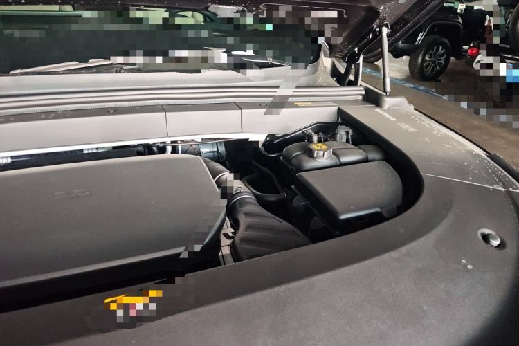 Used Li Auto L6 2025 Pro Smart Refresh Edition Engine Bay Left
