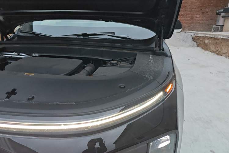 Used Li Auto L6 2025 Max Smart Refresh Edition Engine Bay Left