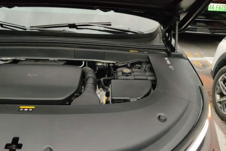 Used Li Auto L6 2025 Pro Smart Refresh Edition Engine Bay Left