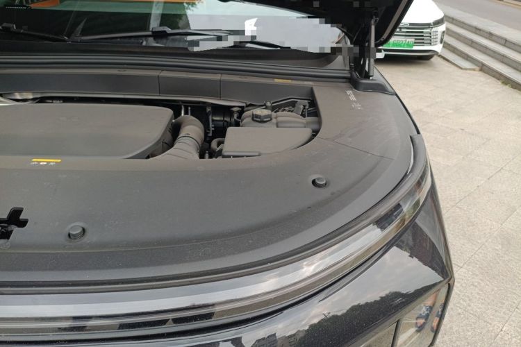 Used Li Auto L6 2025 Pro Smart Refresh Edition Engine Bay Left