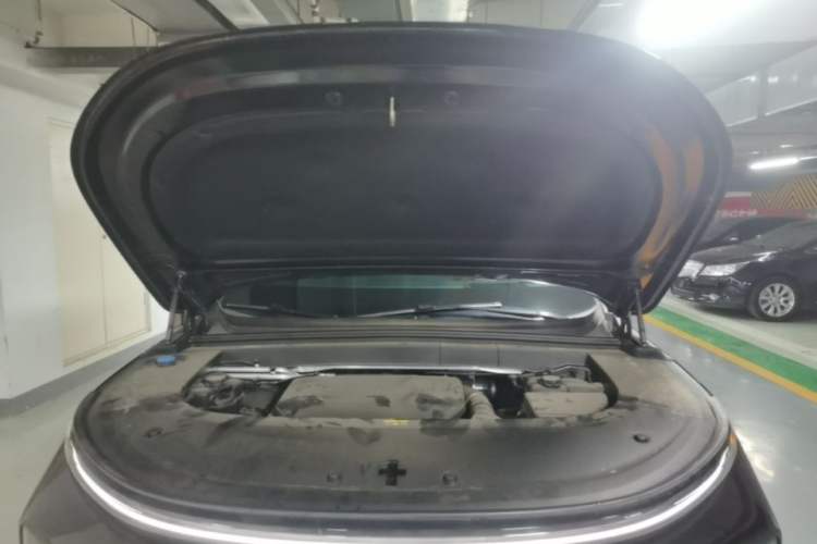 Used Li Auto L6 2025 Pro Smart Refresh Edition Engine Bay