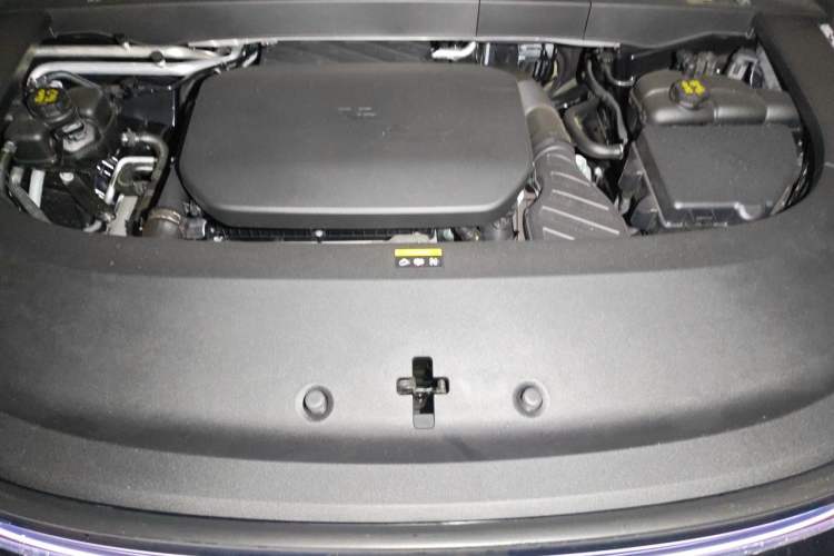 Used Li Auto L6 2025 Pro Smart Refresh Edition Engine Bay