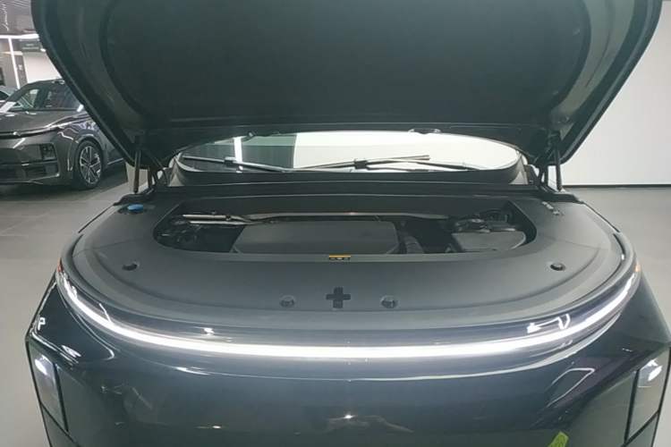 Used Li Auto L6 2025 Pro Smart Refresh Edition Engine Bay