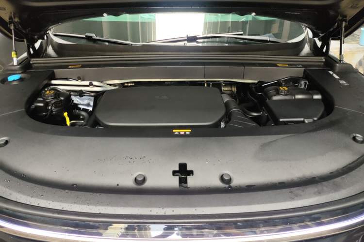 Used Li Auto L6 2025 Max Smart Refresh Edition Engine Bay