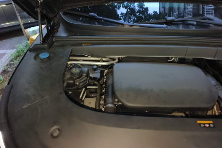 Used Li Auto L6 2025 Max Smart Refresh Edition Engine Bay Right
