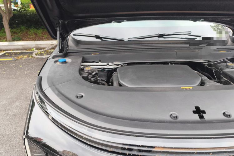 Used Li Auto L6 2025 Pro Smart Refresh Edition Engine Bay Right