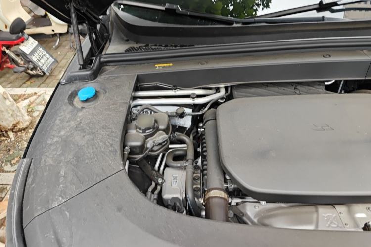 Used Li Auto L6 2025 Pro Smart Refresh Edition Engine Bay Right