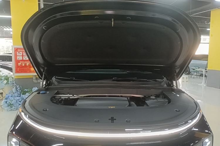 Used Li Auto L6 2025 Pro Smart Refresh Edition Engine Bay