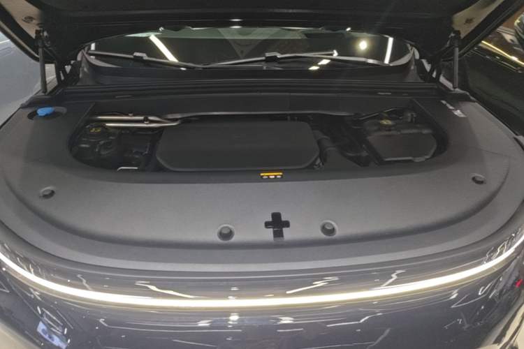 Used Li Auto L6 2025 Max Smart Refresh Edition Engine Bay