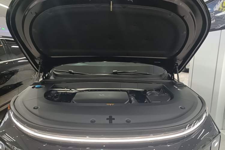 Used Li Auto L6 2025 Pro Smart Refresh Edition Engine Bay