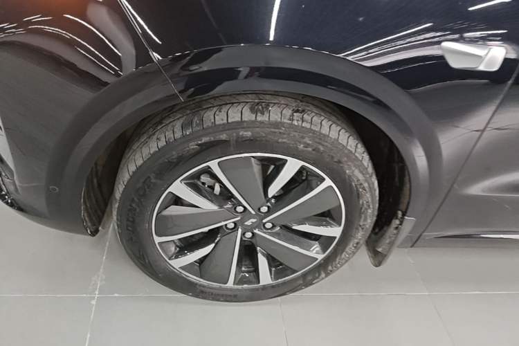 Used Li Auto L6 2025 Pro Smart Refresh Edition Exterior 4
