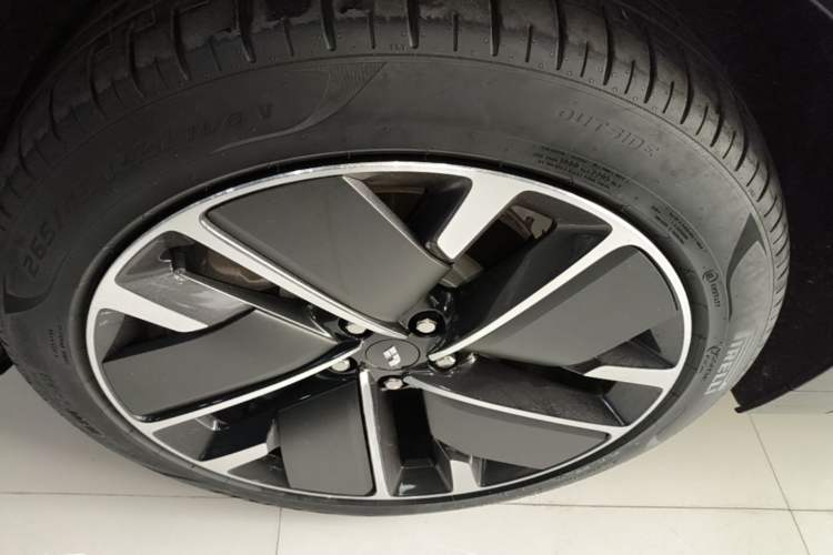 Used Li Auto L6 2025 Pro Smart Refresh Edition Exterior 4