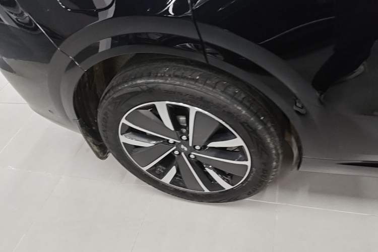 Used Li Auto L6 2025 Pro Smart Refresh Edition Exterior 5