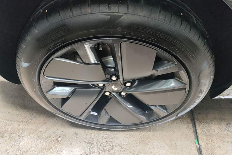 Used Li Auto L6 2025 Max Smart Refresh Edition Exterior 5