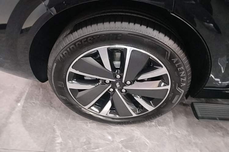 Used Li Auto L6 2025 Max Smart Refresh Edition Exterior 5