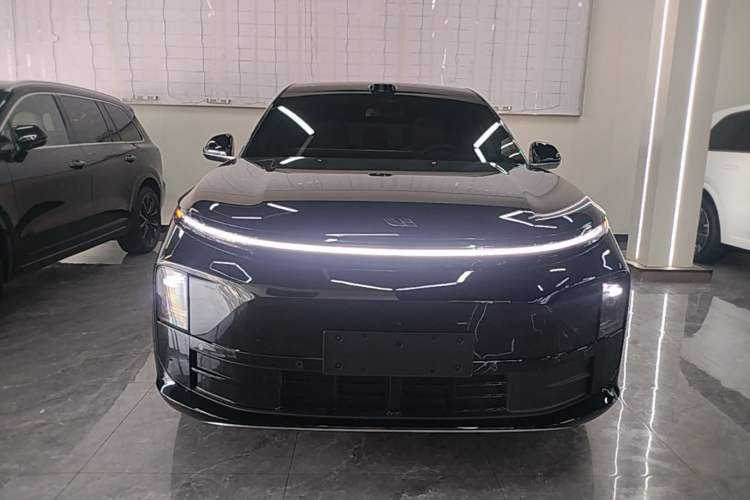Used Li Auto L6 2025 Max Smart Refresh Edition Front