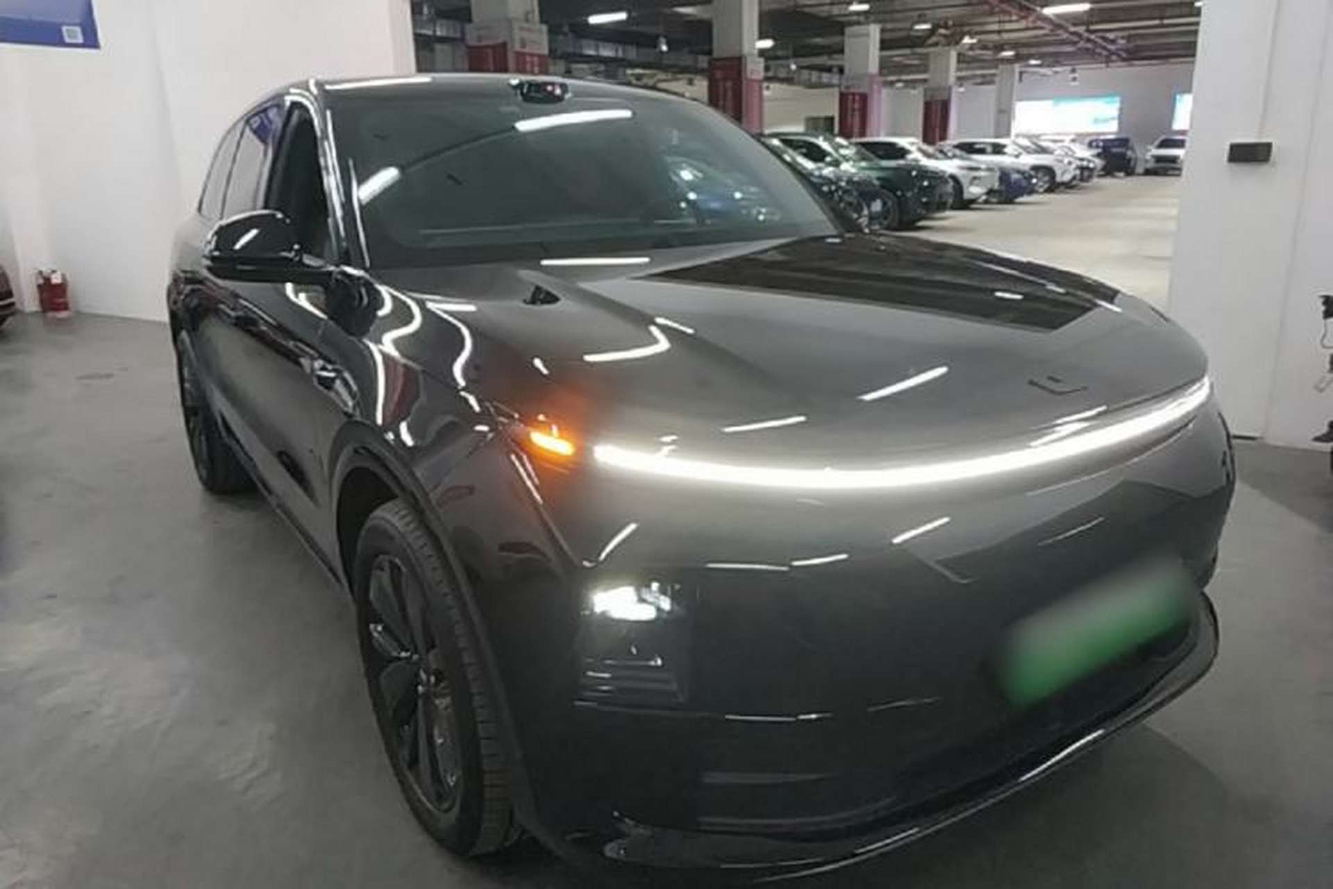 Used Li Auto L6 2025 Max Smart Refresh Edition Front Right 45 Deg