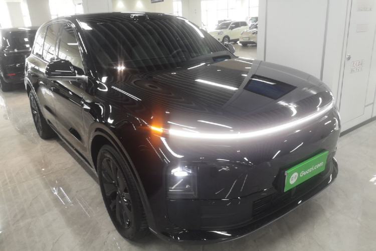 Used Li Auto L6 2025 Pro Smart Refresh Edition Front Right 45 Deg