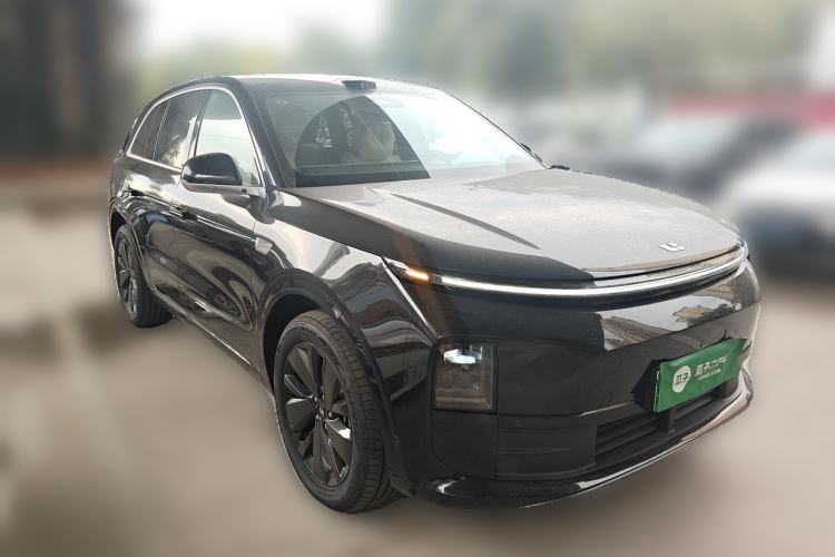 Used Li Auto L6 2025 Max Smart Refresh Edition Front Right 45 Deg