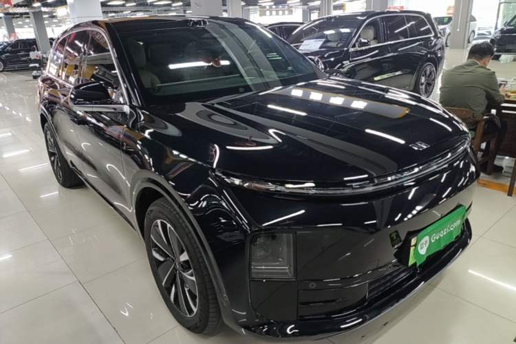 Used Li Auto L6 2025 Max Smart Refresh Edition Front Right 45 Deg