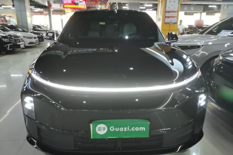 Used Li Auto L6 2025 Pro Smart Refresh Edition Front