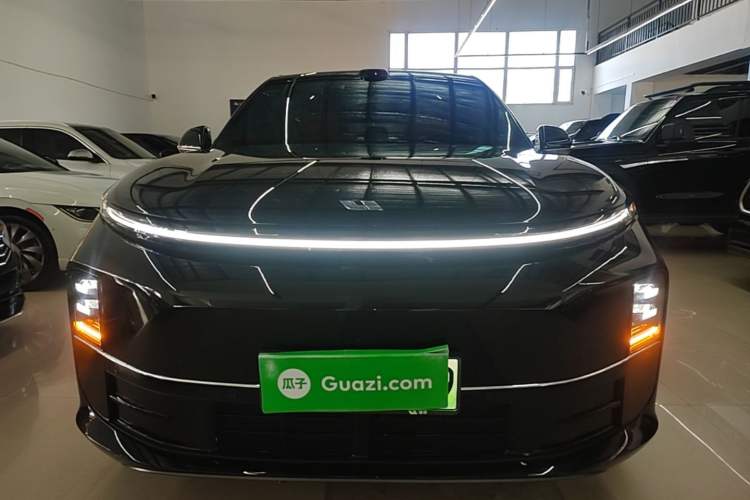 Used Li Auto L6 2025 Pro Smart Refresh Edition Front