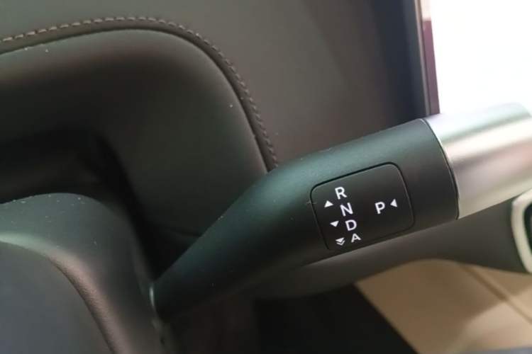 Used Li Auto L6 2025 Pro Smart Refresh Edition Gear Lever