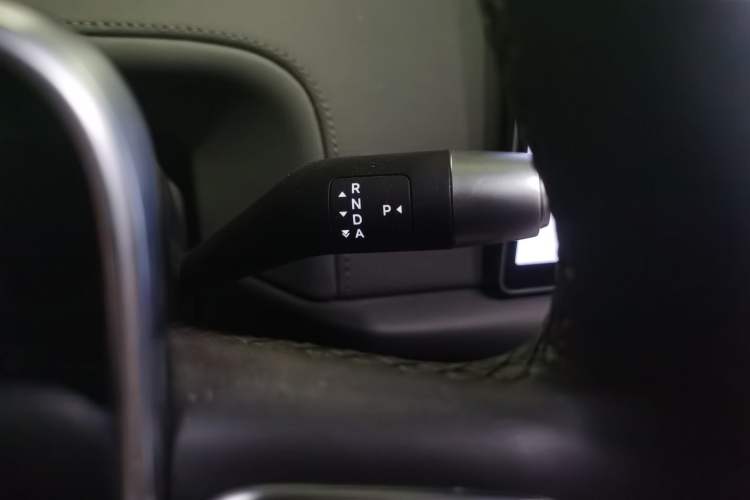 Used Li Auto L6 2025 Pro Smart Refresh Edition Gear Lever